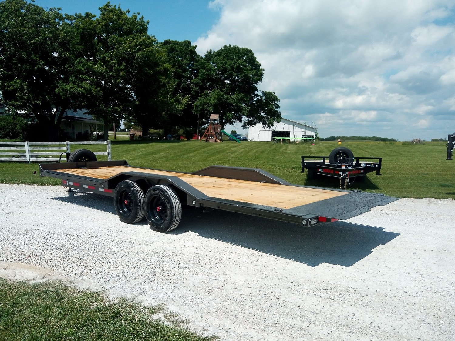 24' MAXXD T8X Power Tilt Equipment Trailer – 16K Rated - Image 3