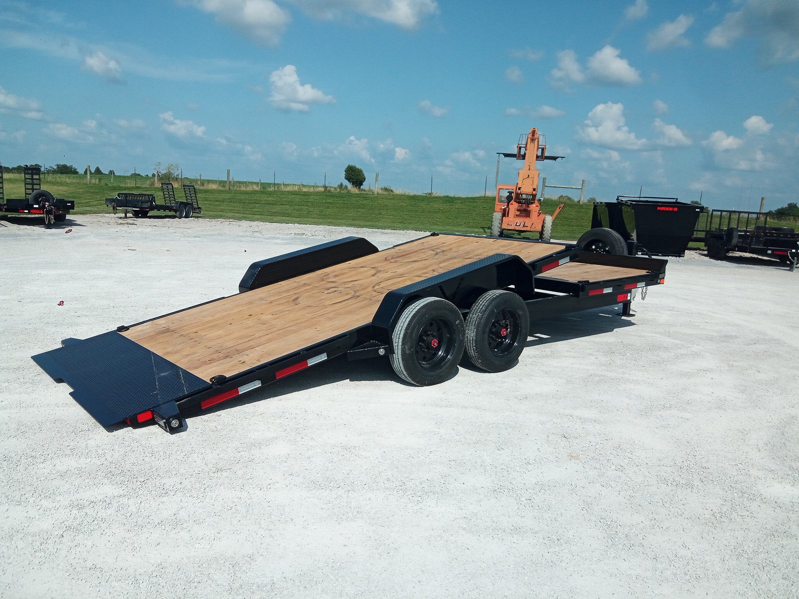 2027 22' x 83" – 16K HD Gravity Equipment Tilt - Image 4