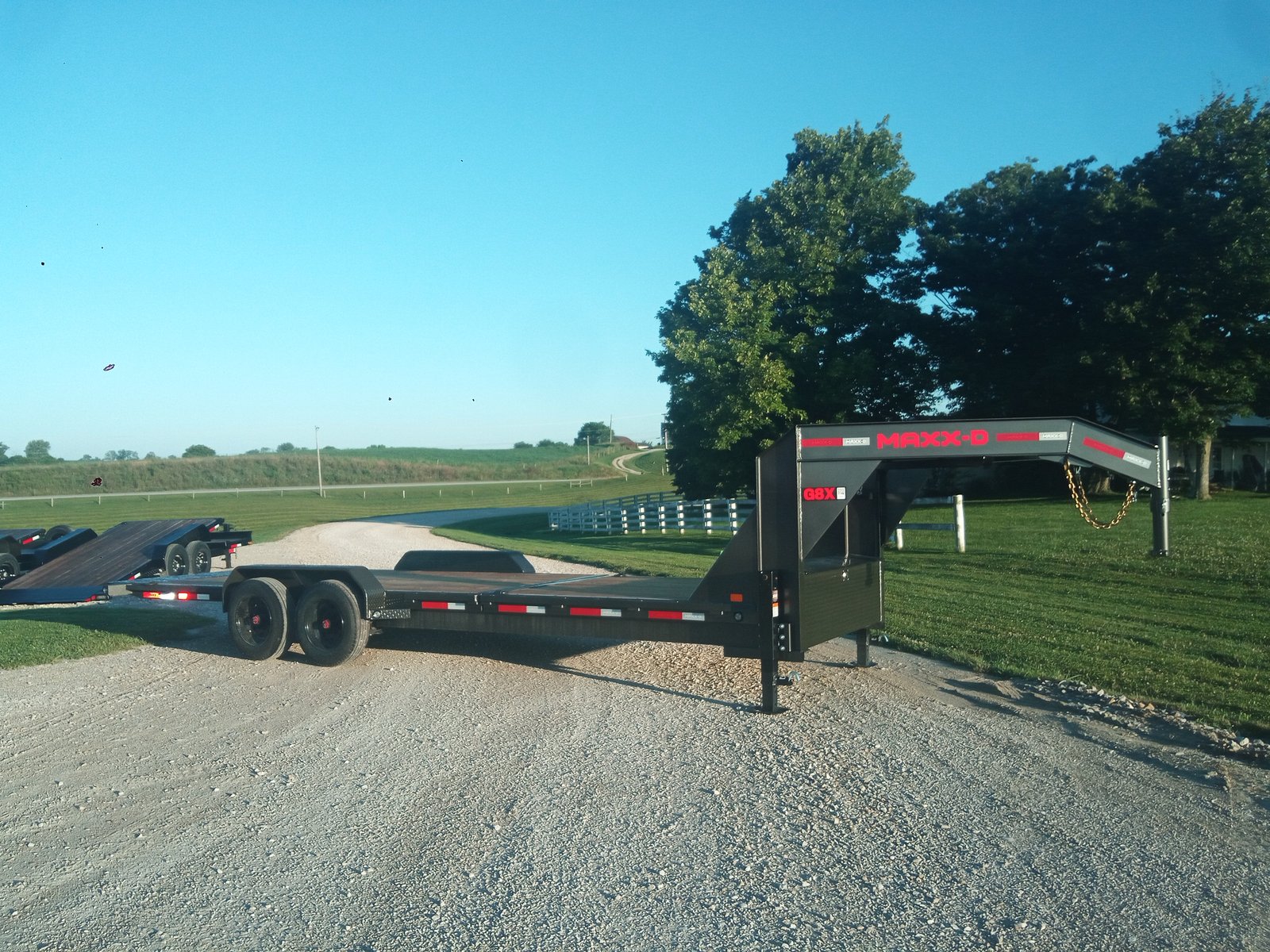 2027 24' x 83" – 14K HD Gravity Gooseneck Equipment Tilt